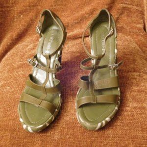 Michelle K Green Leather Fabric Combo Strapped Platform High Heels, size 7